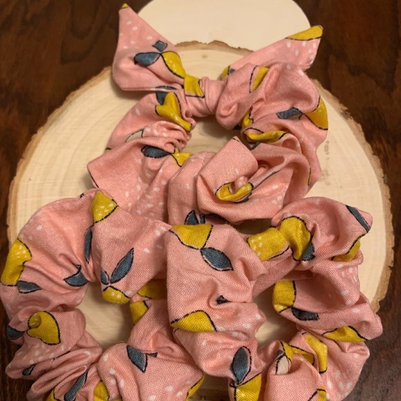 3-Set Scrunchie - Picture 1 of 3